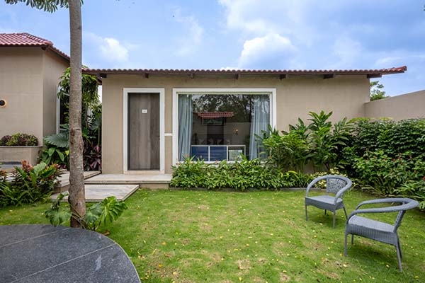 Ananta Suite Room (Private Garden)